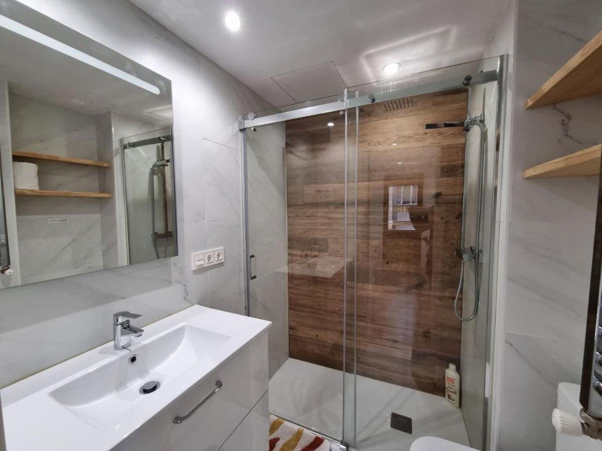 Apartment 102a Moderno 2